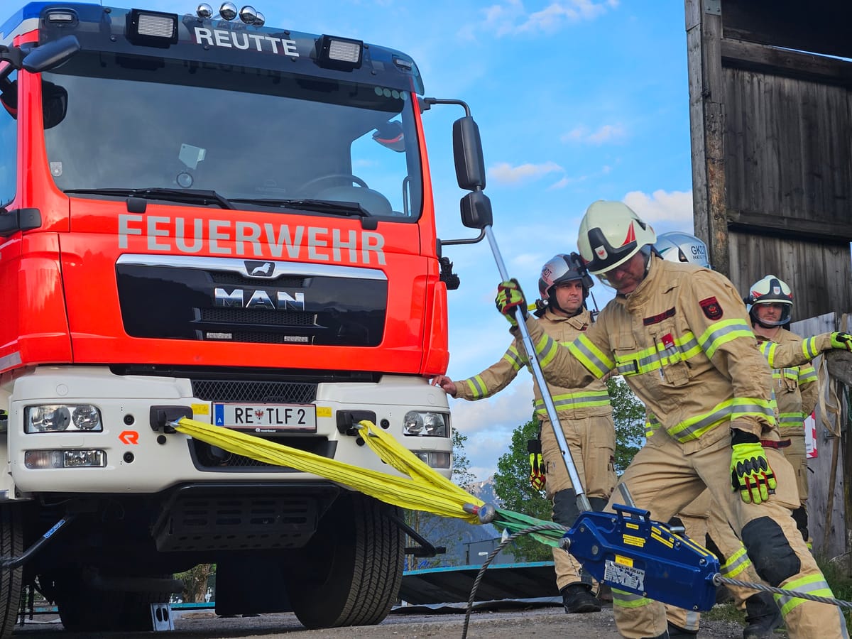 Übung: Hubzug & SRF-Seilwinde